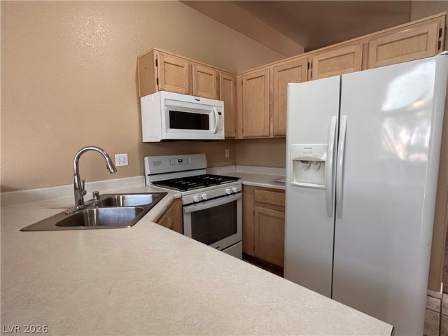 5323 HEATHERBROOK Circle, Las Vegas, NV 89120