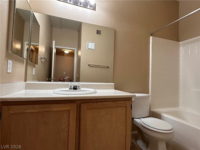 5323 HEATHERBROOK Circle, Las Vegas, NV 89120