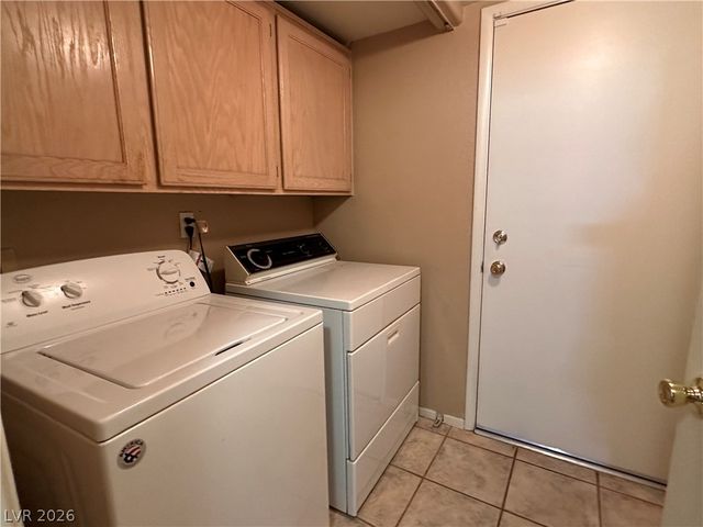 5323 HEATHERBROOK Circle, Las Vegas, NV 89120