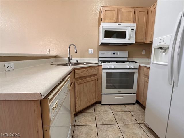 5323 HEATHERBROOK Circle, Las Vegas, NV 89120