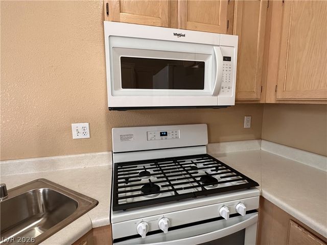 5323 HEATHERBROOK Circle, Las Vegas, NV 89120
