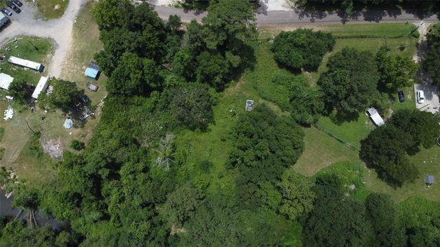 7027 Allen Road, Conroe, TX 77304