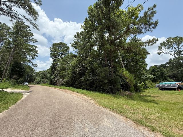 7027 Allen Road, Conroe, TX 77304