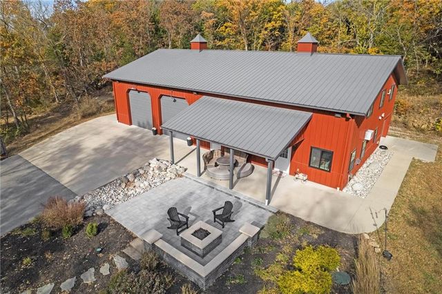 33345 West 95th Street, De Soto, KS 66018