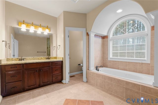 4650 King Bird Ct, Providence Forge, VA 23140