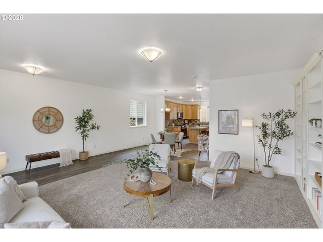 17326 Sw EIRWEN St, Beaverton, OR 97003