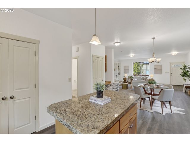 17326 Sw EIRWEN St, Beaverton, OR 97003