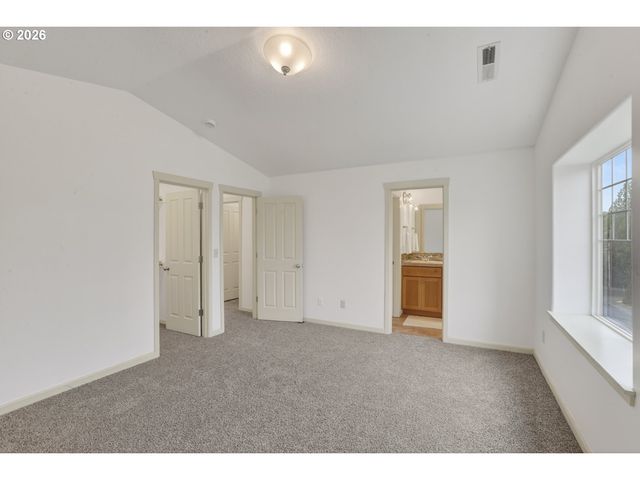 17326 Sw EIRWEN St, Beaverton, OR 97003