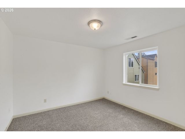 17326 Sw EIRWEN St, Beaverton, OR 97003