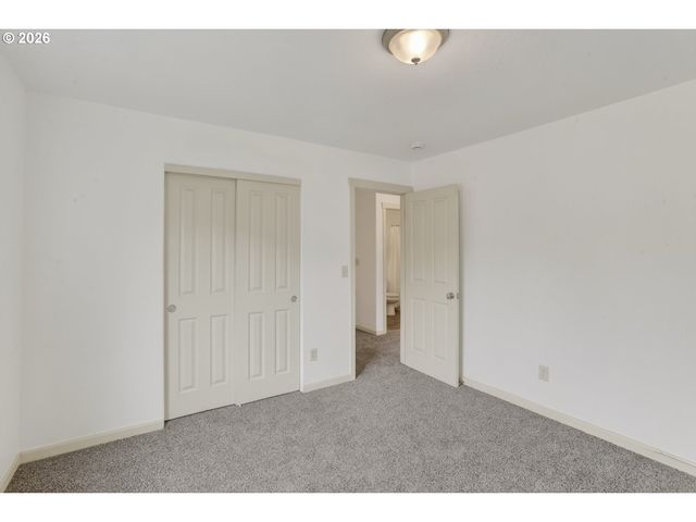 17326 Sw EIRWEN St, Beaverton, OR 97003