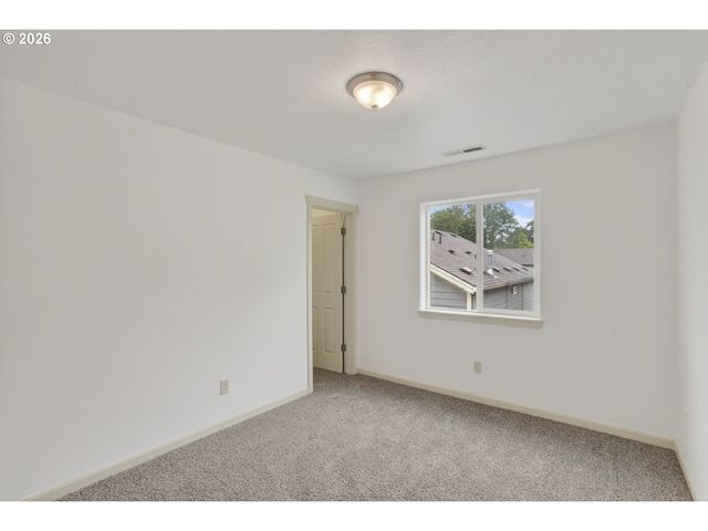 17326 Sw EIRWEN St, Beaverton, OR 97003