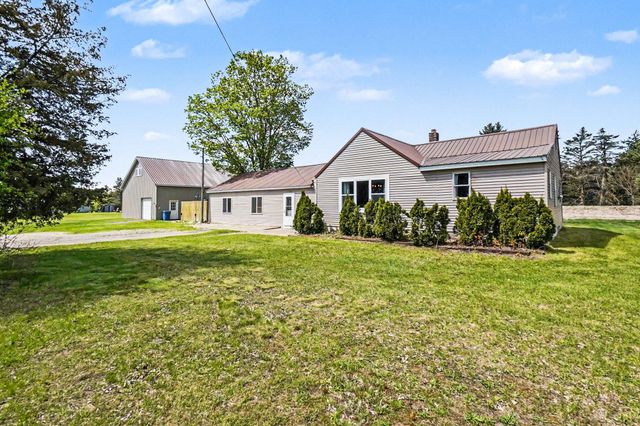 8025 S Warner Avenue, Bridgeton Twp, MI 49412
