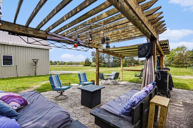 8025 S Warner Avenue, Bridgeton Twp, MI 49412