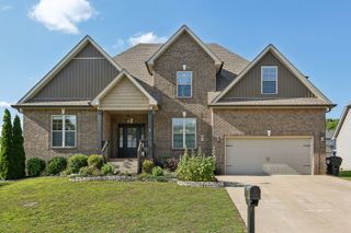 121 Thomas Traylor Ln, Clarksville, TN 37043