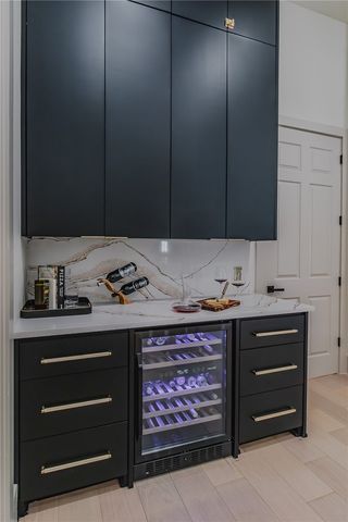 46 W Buckingham Drive, Rogers, AR 72758