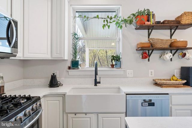 435 OLD PHILADELPHIA PIKE, Douglassville, PA 19518