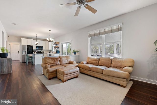 435 OLD PHILADELPHIA PIKE, Douglassville, PA 19518