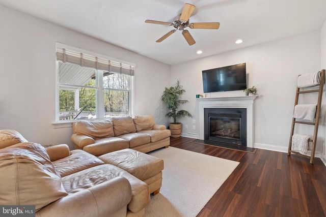 435 OLD PHILADELPHIA PIKE, Douglassville, PA 19518