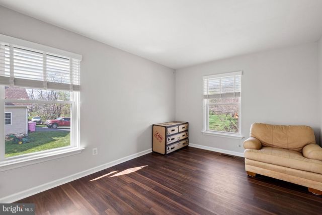 435 OLD PHILADELPHIA PIKE, Douglassville, PA 19518