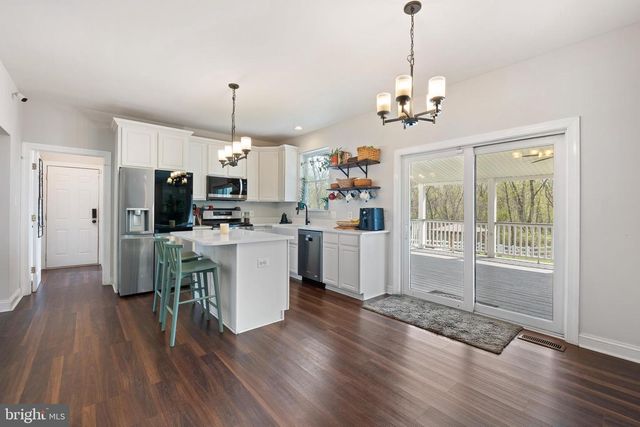 435 OLD PHILADELPHIA PIKE, Douglassville, PA 19518