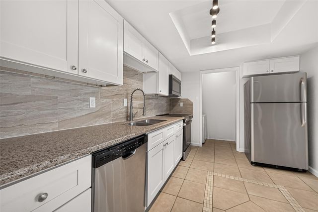 14777 Wunderlich Drive 409, Houston, TX 77069