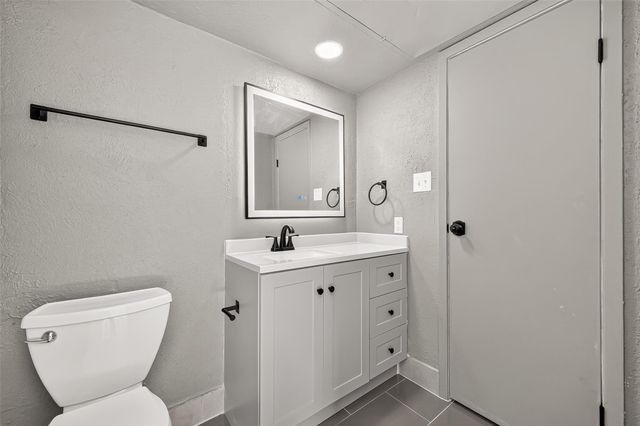 14777 Wunderlich Drive 409, Houston, TX 77069
