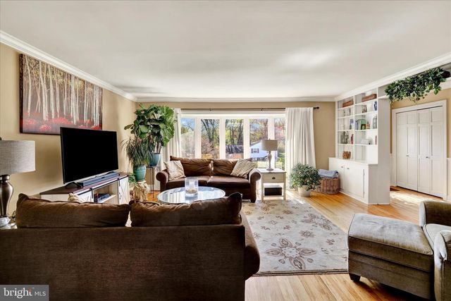 1170 BALLYTORE RD, Huntingdon Valley, PA 19006