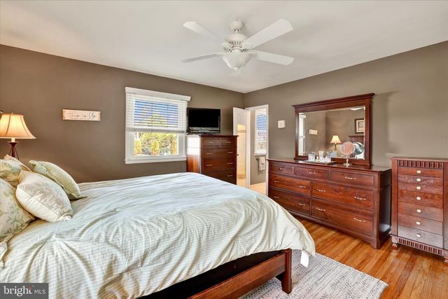 1170 BALLYTORE RD, Huntingdon Valley, PA 19006