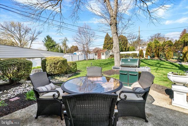 1170 BALLYTORE RD, Huntingdon Valley, PA 19006