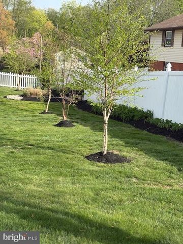 1170 BALLYTORE RD, Huntingdon Valley, PA 19006