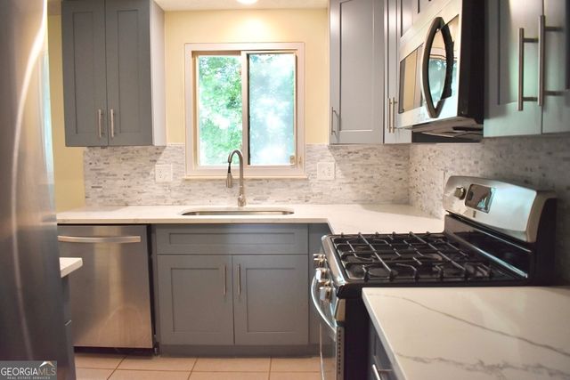 355 Olde Bridge Way, Johns Creek, GA 30022