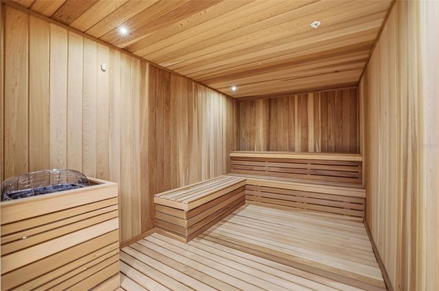 275 1ST AVENUE S 1107, St Petersburg, FL 33701