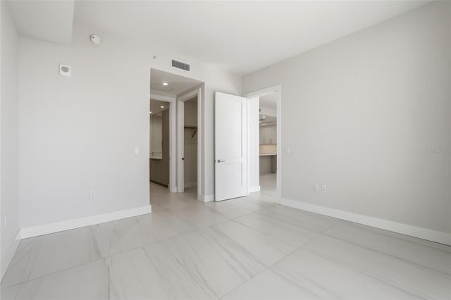 275 1ST AVENUE S 1107, St Petersburg, FL 33701