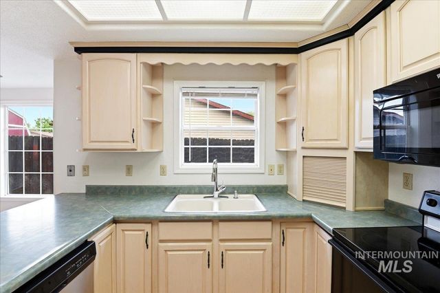 1433 W Elm Pl, Meridian, ID 83642