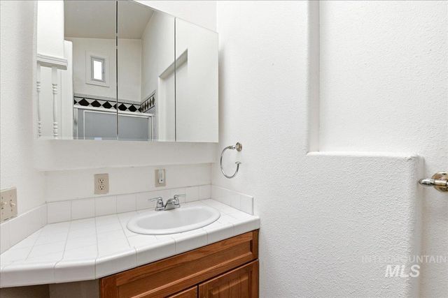 1433 W Elm Pl, Meridian, ID 83642