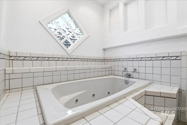 1433 W Elm Pl, Meridian, ID 83642