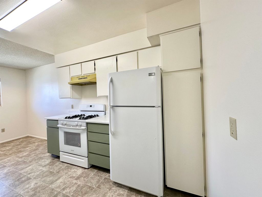 716 E 5th St, Powell, WY 82435 photo 10
