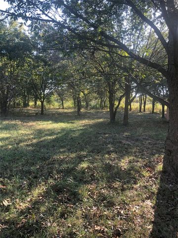 1015 County Road 701, Cleburne, TX 76031