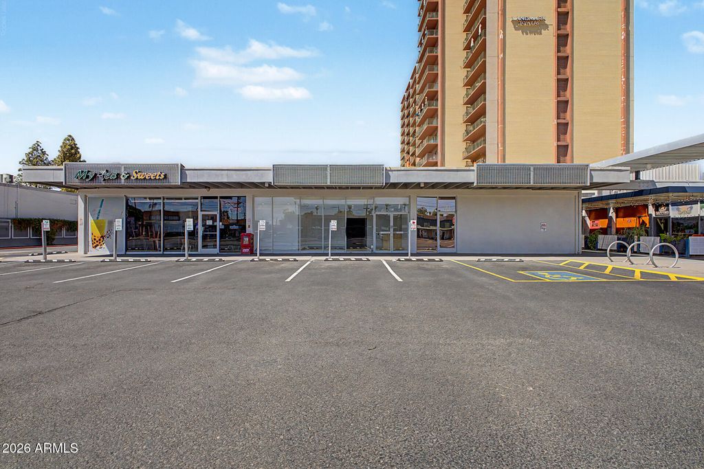 4750 N CENTRAL Avenue C-2, Phoenix, AZ 85012 — exterior