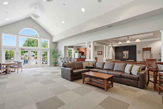 422 John Mahar Hwy 103, Braintree, MA 02184