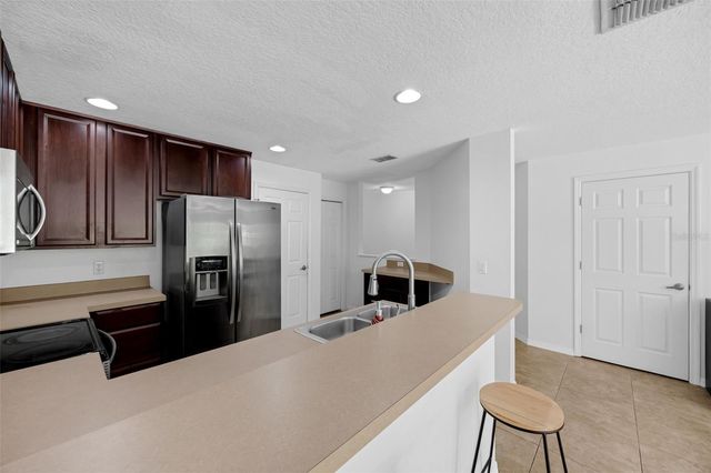 4587 LACEBARK TRAIL, Oviedo, FL 32765