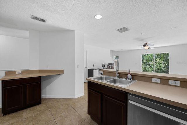 4587 LACEBARK TRAIL, Oviedo, FL 32765