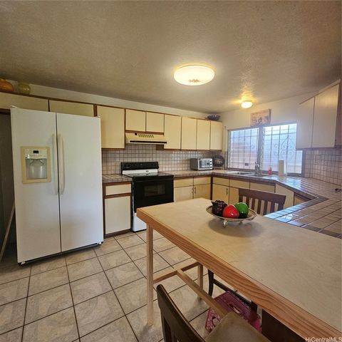 1926 Waimano Home Road, Pearl City, HI 96782