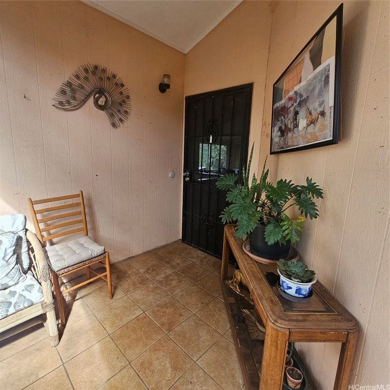 1926 Waimano Home Road, Pearl City, HI 96782