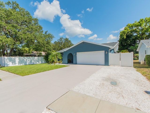 2321 MABEN AVENUE, Palm Harbor, FL 34683