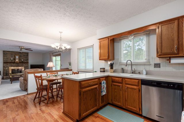 2161 Ransom Oaks Drive, Columbus, OH 43228