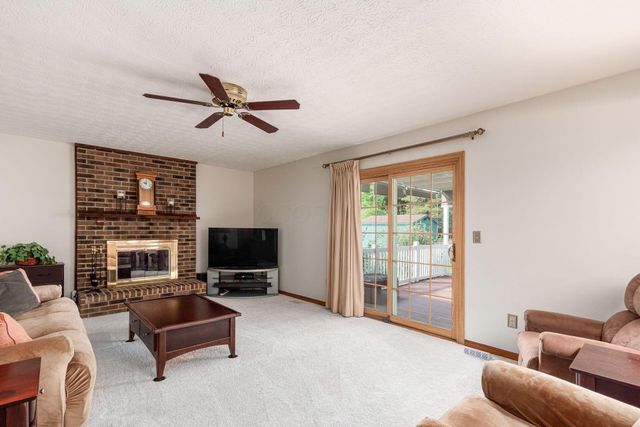 2161 Ransom Oaks Drive, Columbus, OH 43228