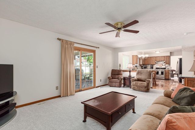 2161 Ransom Oaks Drive, Columbus, OH 43228