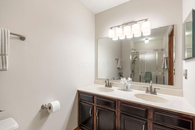 2161 Ransom Oaks Drive, Columbus, OH 43228