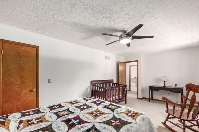 2161 Ransom Oaks Drive, Columbus, OH 43228